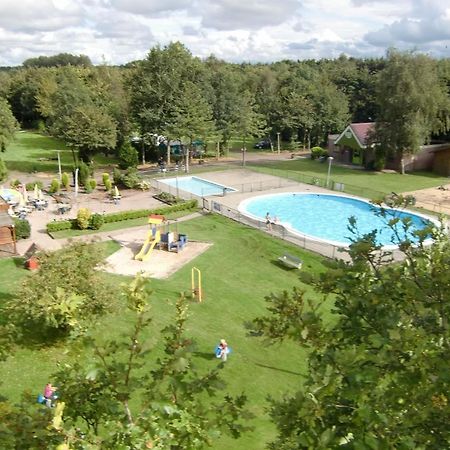 Vakantiepark T Urkerbos - Blokhutje Екстер'єр фото