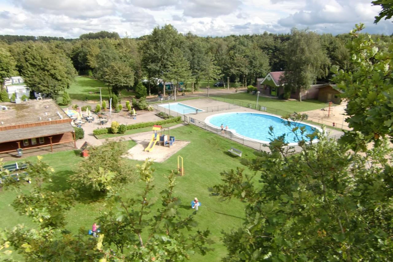 Vakantiepark T Urkerbos - Blokhutje Екстер'єр фото